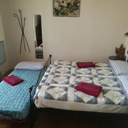 Casa Dei Camini Bed & Breakfast 2*